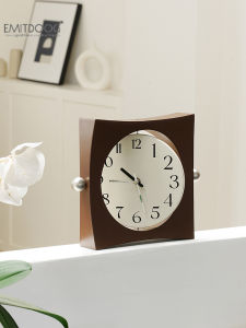 Elegant Retro Desktop Clock Simple Living Room Bedroom Tabletop Decorations Handmade Wood Material Home Decoration Accessories