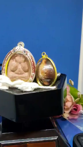 全功效泰国佛牌 大名鼎鼎龙婆玛哈士拉高僧大德(龙婆济公)大福利配套（4样聖物一起）1)全功效金达曼呢药肉必打掩面佛2) 挡煞至尊圣品挡降贝3)百万富翁符管4)大法会白色经绳Master Lp Maha Sila Sirichanto(Lp Zhi Kong)Super Value Pack(4 holy items togetherPls see below)