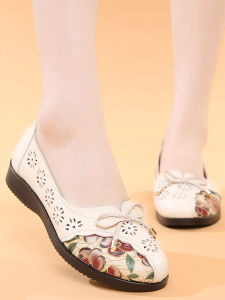 SHIPAILUO | Breathable Hollow Out Soft Bottom Flat Sandals For Middle-Aged And Elderly Women Genuine Leather Comfortable Summer Shoes