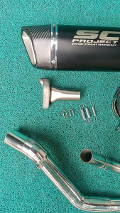 SC Project Nitobe with silencer on Yamaha FZ stainless elbow