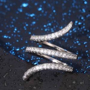 Huitan Geometric Twisty Women Adjustable Ring Inlaid Brilliant CZ Fashion Lady Party Wedding Accessories Elegant Daily Jewelry
