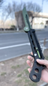New Folding Radish Knife - High Precision Infrared Large Toy Adult Outdoor Stress Reliever