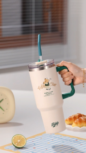 Ly giữ nhiệt TAFUCO cỡ lớn in hình gấu Teddy Bear 1300ml Inox 304 + phủ sứ có tay cầm và ống hút giữ nhiệt 6-12 tiếng