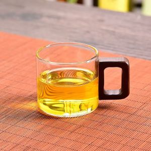 1pcs Heat-resistant Glass Tea Cup With Walnut Handle 120ml Mini Espresso Cup Set Ground Coffee Mug Glasses Brewing Teaware
