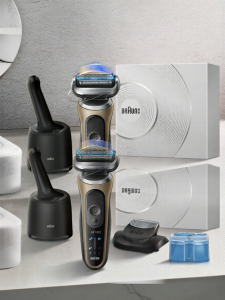 Braun | Portable Smart Protection Series 7 Pro+ Electric Shaver