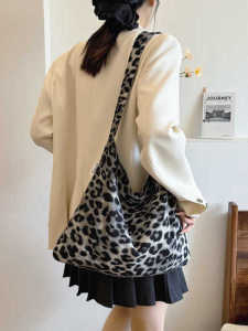 Jane Beauty Idle Style 2024 Fall and Winter New Arrival School Bag for College Students Relaxation Sensor Qin Tote Bag