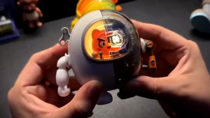 [พร้อมส่งในไทย] USB ขนาดเล็ก แบบพกพา พร้อมเชือกคล้องคอ รุ่นใหม่สีสันสดใส พกพาสะดวก พัดลม พัดลมมือถือ mecha นักบินอวกาศ