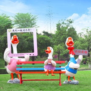 Outdoor Cartoon Duck Sculpture Animal Resin Statue for Park Decoration Childrens Photo Prop Waterproof Handmade Craft