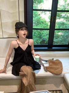 Handcrafted Ins Grass Woven Bag Navy Blue Versatile Underarm Bag Handheld Basket Weave Purse for Daily Use New 2025 Model