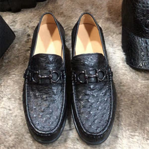 นําเข้านกกระจอกเทศแท้ หนัง รองเท้าโลฟเฟอร์แบบสวมผู้ชายสบาย ระบายอากาศได้ดี หนัง รองเท้าพื้นรองเท้ายางหัวกลม