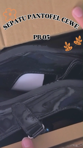 Nukus Sepatu Pantofel Wanita Sekolah Tali Hitam Glossy Paskib - PB 05