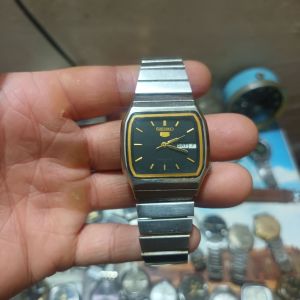 Đồng hồ Seiko tivi thủy vàng mặt đen xanh thủy automatic cổ xưa