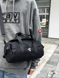 Versatile Summer New Mens Crossbody Bag Casual Shoulder Bag Simple Handbag Trendy Brand Pillow Bucket Bag Womens Bag