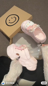 Dép Sục Đế Cao Chất EVA Siêu Nhẹ Gắn Hình Mèo Dễ Thương Cute