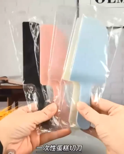 Pisau Kek 1Pc Plastic Birthday Party Cake Dessert Pastry Knives Disposable Spatula Bakeware Party Supplies 蛋糕刀