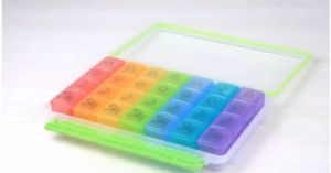 Acurio BPA-Free Pill Box Organizer Moisture-Proof Portable Travel 7 Day 28 Cell 4 Times a Day Large Medicine Planner Box Daily Pill Case Container for Vitamin Fish Oil Supplement Prescription Medication Rainbow Colour