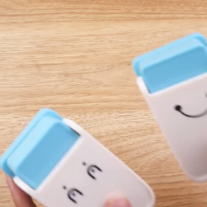 Creative Jewelry Necklace Keychain Tag Card Maker Hole Puncher DIY Decoration Hand Craft Paper Cutter (Random Colour)