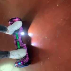 hoverboard 8นิ้ว สกู๊ตเตอร์ไฟฟ้า โฮเวอร์บอร์ด มีไฟ บลูทธูเปิดเพลงได้  มี 9 สีให้เลือก พร้อม Option Remote