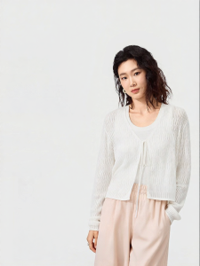 Purcotton | White Elegant Style Cotton Coat V-neck