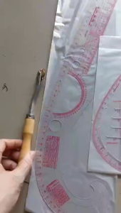 Bộ thước dẻo 7 món dùng để vẽ Phụ kiện nghành may Nhựa Đa Năng Pháp Đường Cong May Thước Đường Cong