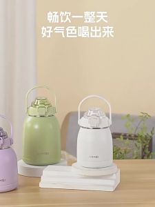 Large Capacity Portable Water Bottle with Tea Separation 2000ml