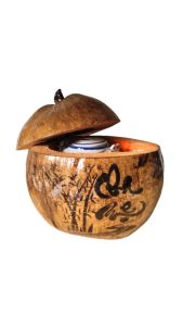 Bộ bình ủ trà trái dừa khắc chữ "Cha mẹ" / Bình trà 04 - 09 lít / Giữ ấm 3 - 6 giờ / Sản phẩm sản xuất thủ công trứ danh xứ dừa Bến Tre