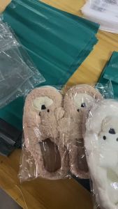 Lamb wool bag and cute cotton slippers couple indoor home anti slip plush couple cartoon home cotton slippers mens and womens slippers