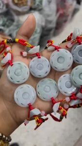 พวงกุญแจ แปดทิศหยกเจไดต์ ช่วยป้องกันภัยอันตรายจากทั้ง 8 ทิศ