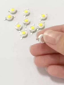 20PCS/lot High Power LED Chip Lamp Bulb 2.1-3.6V 110-120LM Bead Line Emitter Diode DIY Led Light Decoration LED Bulb IC SMD Lamp