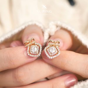 Xuping Anting Tusuk Fashion Motif Wajik Perhiasan Lapis Emas 0151230014