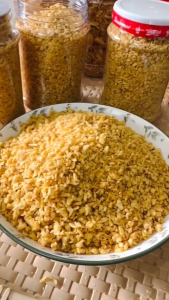 (Tỏi Ngon Giá Hời ) Tỏi phi thơm nhà làm 100% thủ công chất lượng thơm ngon0 hóa chất0 phẩm màu0 phụ giahành phi kinh môn tỏiphi
