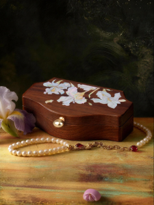 NORDIC MORE | Solid Wood Mother of Pearl Inlay Portable Jewelry Box Wedding Gift