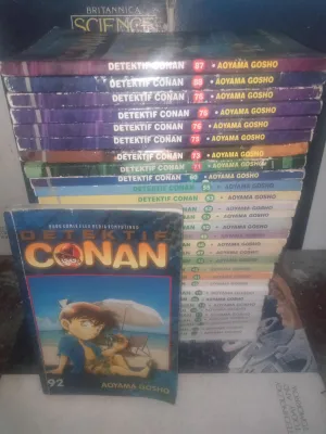 Aoyama Gosho komik serial detektif Conan/crayon shinchan/dorabase/new kobochan/kariage kun
