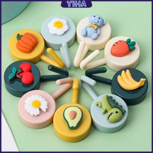 ตะขอแขวนติดผนัง ลายการ์ตูนน่ารัก 3D Cartoon coat hook - ชุดผ้าม้านำเข้าพักผ่อน