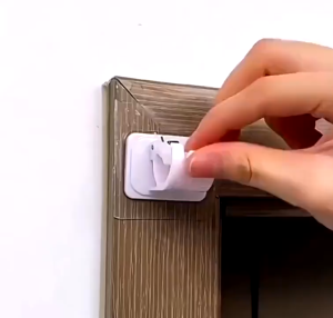 Nail-Free Adjustable Curtain Rod Holder Clamp Hooks Self Adhesive Curtain Hanging Rod Brackets