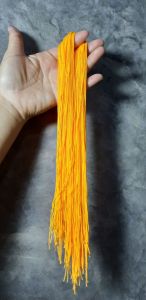 ไหมญี่ปุ่น แบบเนื้อแน่น มัดละ 90 เส้น ความยาวเส้นละ 60-65 cm. เส้นหนา 0.8 มิล ใช้ร้อยสร้อยข้อมือ ร้อยลูกปัด ร้อยเครื่องราง เมคราเม่ งาน DIY