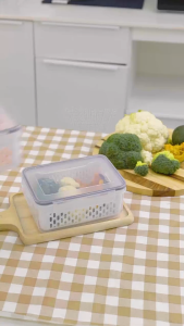 ลดแรง🚚1ฟรี1🚚กล่องพลาสติก แยกอาหาร กันฝุ่น เข้าเวฟได้  สําหรับเก็บ ผักสดผลไม้เนื้อสัตว์🍏🍄🍚 ในห้องครัว