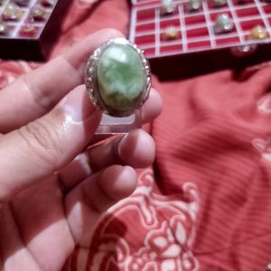 Cincin Akik Mewah Berkelas Batu Giok Air