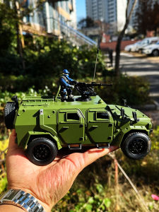 Kaidiwei | Tactical Military Humvee Alloy Model 1:18 Scale