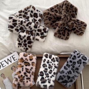 XUANXUAN | ผ้าพันคอขนสัตว์ลายเสือดาวสไตล์เกาหลีสำหรับผู้หญิงในฤดูใบไม้ร่วงและฤดูหนาว ผ้าพันคอแบบหนาและอบอุ่นพร้อมหัวเข็มขัดสำหรับผู้หญิงในฤดูหนาวปี 2024