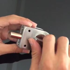 Glass Door Lock/ Kaca Pintu Kunci/Kunci Pintu Kaca /Glass Cabinet Door Lock/Kamar Mandi Anti Maling