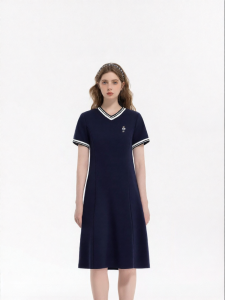 Cute Embroidered Teddy School Style V-neck Slim Dress