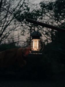 NatureHike | Đèn Dã Ngoại Cổ Điển Di Động