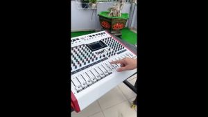 [ƯU ĐÃI sốc] Combo Mixer Cao Cấp Liền Công Suất MTMAX F25Pro 12 Đường Line 99 Hiệu Ứng Vang DSP + Micro Không Dây Bắt Sóng Xa MTMAX K60Pro Chất Lượng Cao Thích Hợp Cho Dàn Âm Thanh Gia Đình