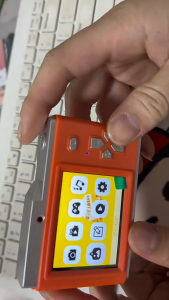 กล้อง CCD รุ่นใหม่ D05 ซูมได้ 8 เท่า ความละเอียด 50 ล้านพิกเซล มีกล้องหลังและหน้า ถ่ายวิดิโอได้ 1080P ระดับเริ่มต้น เป็นของขวัญสำหรับเทศกาล