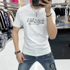 เสื้อยืดแขนสั้นผู้ชาย ฤดูร้อน คอกลมการถ่ายเทความร้อนตัวอักษรลายดอกไม้สไตล์ใหม่ สลิมฟิต อินเทรนด์ เสื้อยืดแขนครึ่งตัว