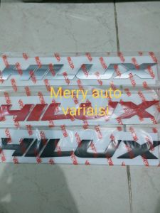 emblem tulisan hilux