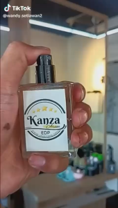 parfum wanita cherry blosoom aroma lembut manis tahan lama di sukai pria