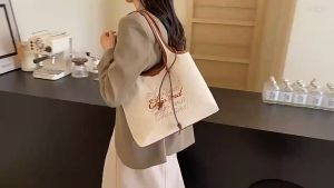 Gaya Busana Chio2nd Tas Jinjing Memori Tulisan Tangan Tas Kanvas Bahu Tas Jinjing Jinjing