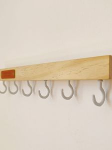 Real Wood Key Storage Rack Wall Mounted Doorway Key Holder Hooks 6 No Drilling Needed Home Organization Tool
